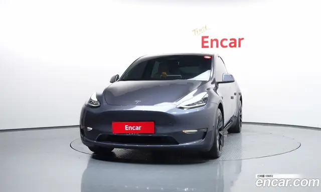 Tesla Model Y 2022 0.2 автомат (гидро), миниатюра 3