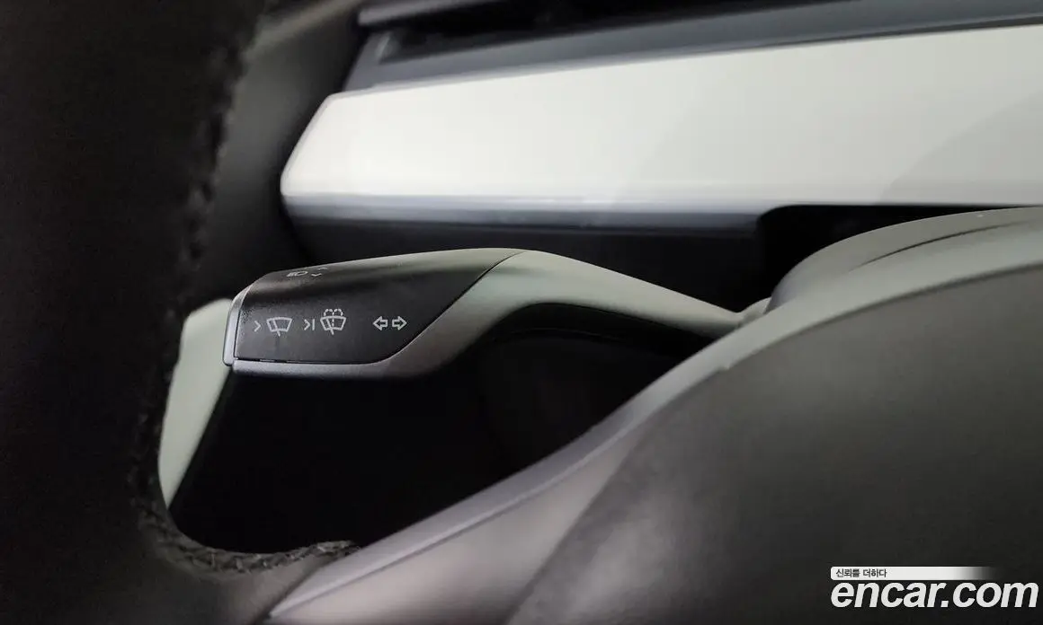 Tesla Model Y 2022 0.2 автомат (гидро), фото 30