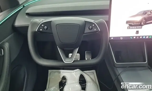 Tesla Model Y 2025 1.0 автомат (гидро), миниатюра 11