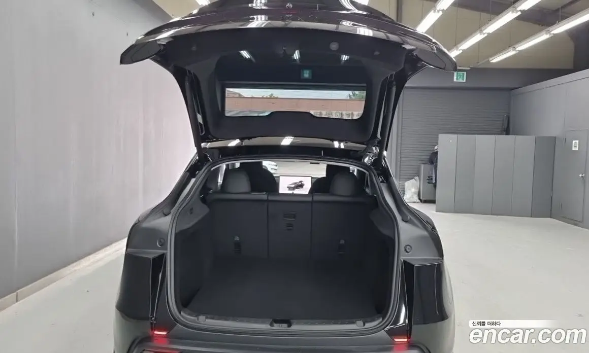 Tesla Model Y 2025 1.0 автомат (гидро), фото 15