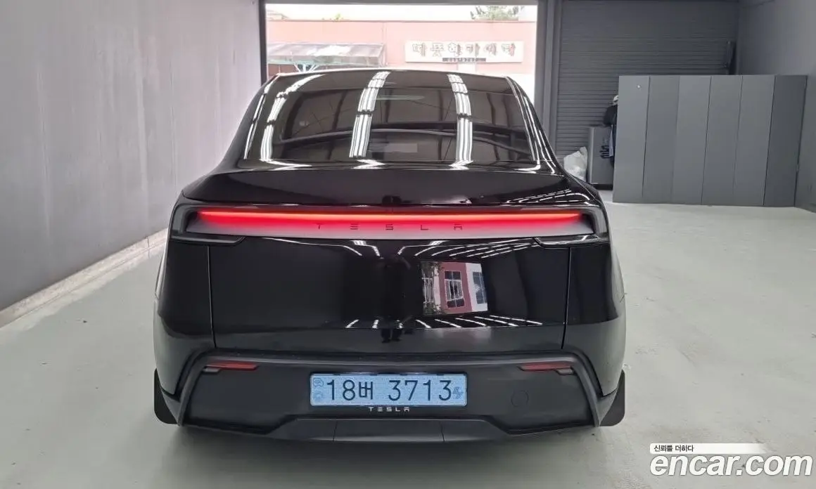 Tesla Model Y 2025 1.0 автомат (гидро), фото 4