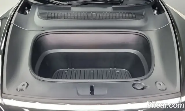 Tesla Model Y 2025 1.0 автомат (гидро), миниатюра 6