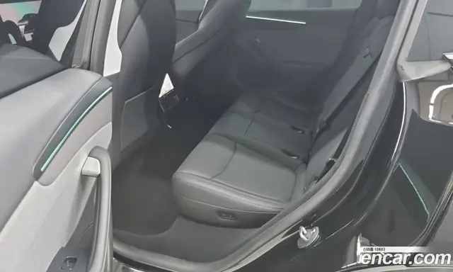 Tesla Model Y 2025 1.0 автомат (гидро), миниатюра 7