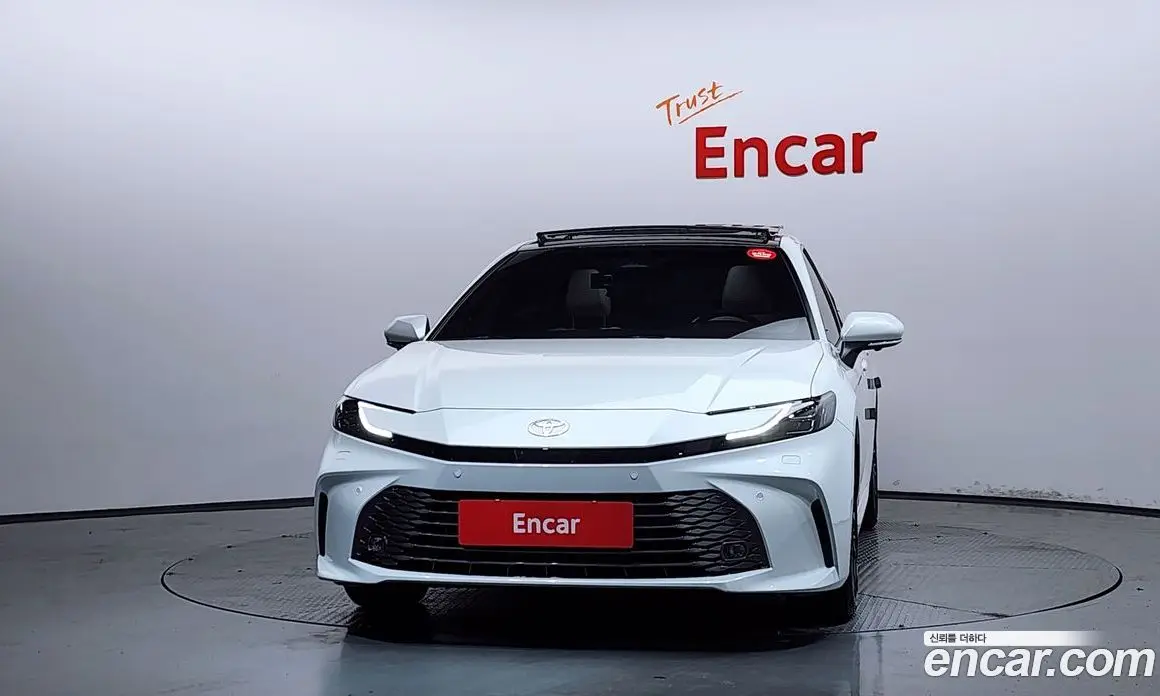 Toyota Camry 2026 2.5 автомат (гидро), фото 3