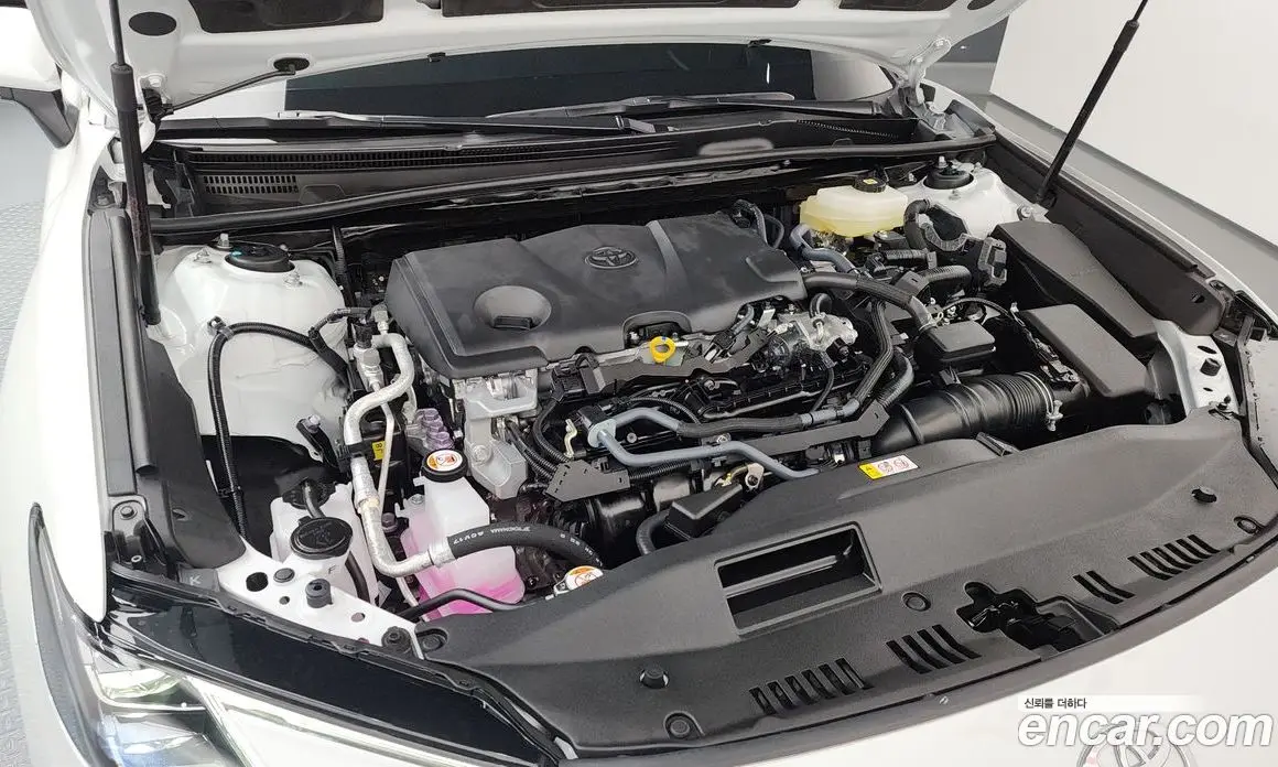 Toyota Camry 2026 2.5 автомат (гидро), фото 6