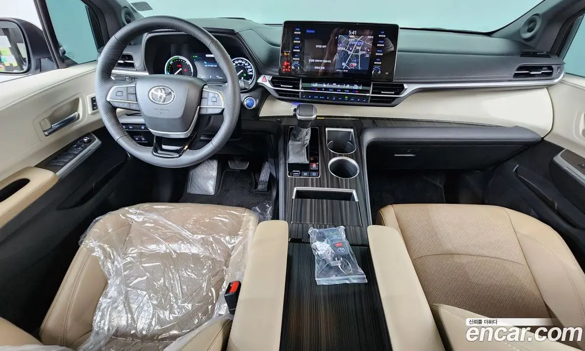 Toyota Sienna 2022 2.5 автомат (гидро), фото 10