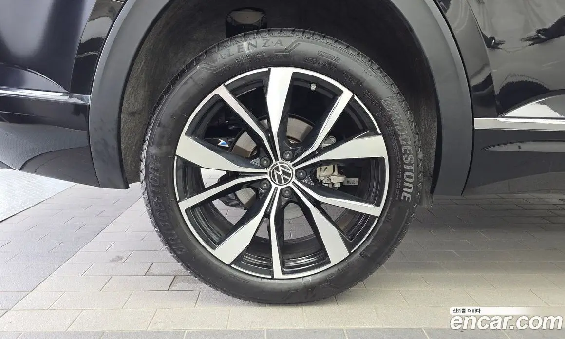 Volkswagen Atlas 2025 2.0 автомат (гидро), фото 5