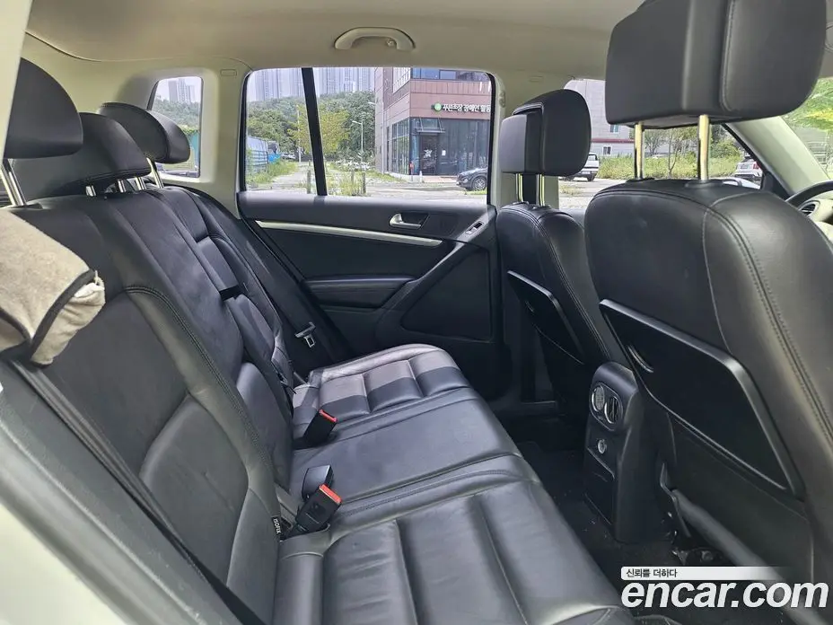 Volkswagen Tiguan 2014 2.0 автомат (гидро), фото 12