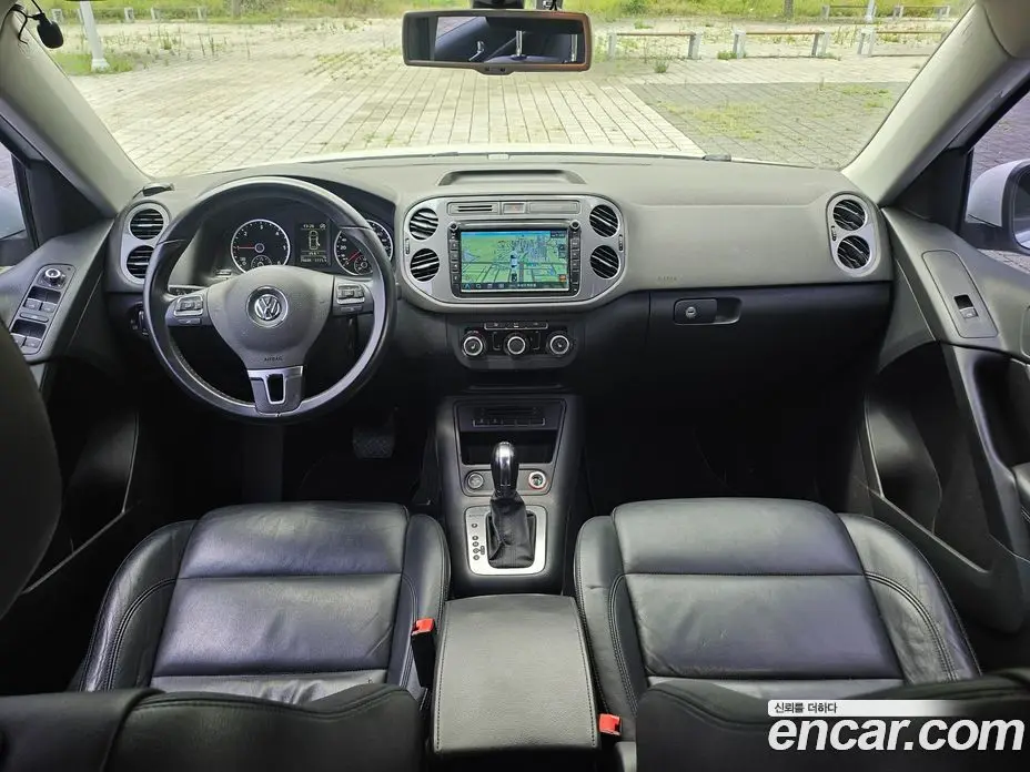 Volkswagen Tiguan 2014 2.0 автомат (гидро), фото 16