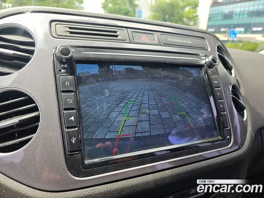 Volkswagen Tiguan 2014 2.0 автомат (гидро), фото 20