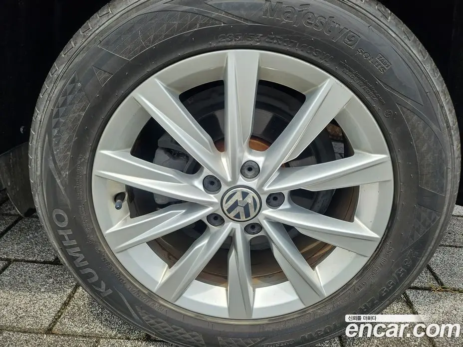 Volkswagen Tiguan 2014 2.0 автомат (гидро), фото 5