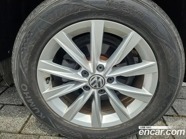 Volkswagen Tiguan 2014 2.0 автомат (гидро), миниатюра 5
