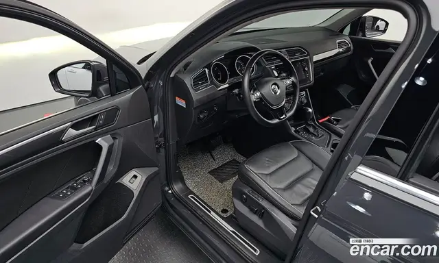 Volkswagen Tiguan 2020 2.0 автомат (гидро), миниатюра 12