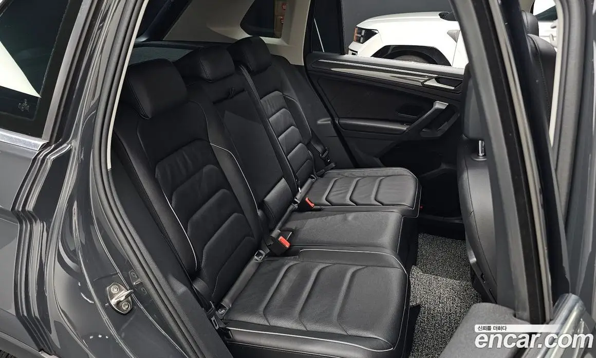 Volkswagen Tiguan 2020 2.0 автомат (гидро), фото 15