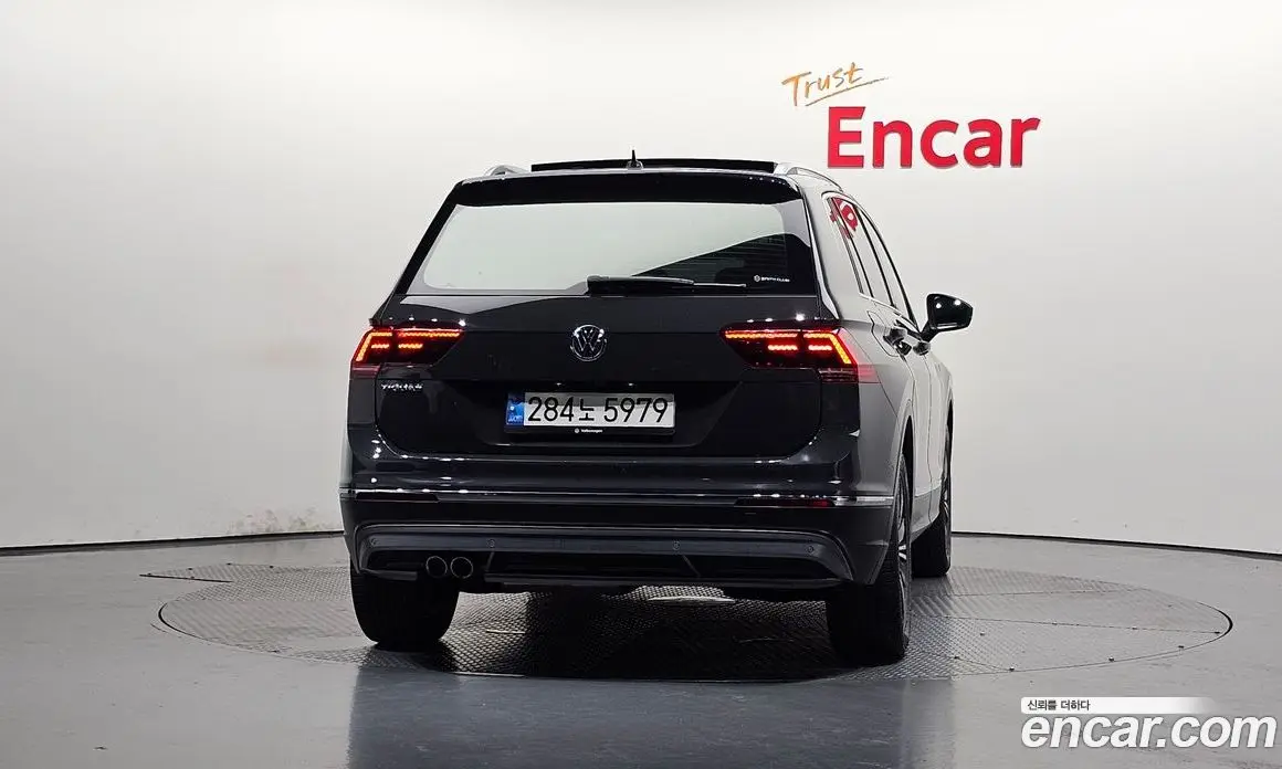 Volkswagen Tiguan 2020 2.0 автомат (гидро), фото 3