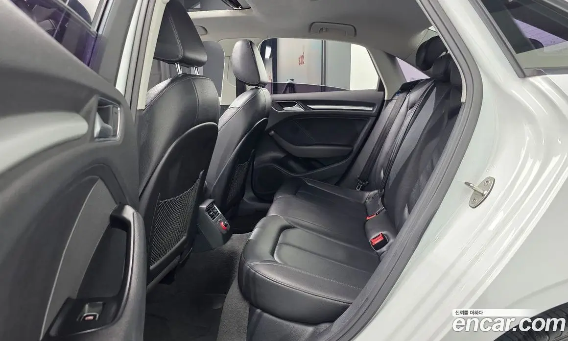 Audi A3 2015 2.0 автомат (гидро), фото 17