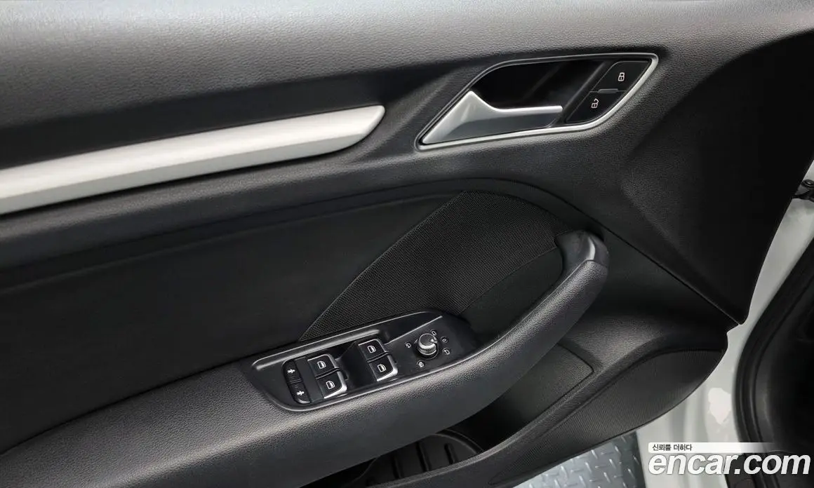 Audi A3 2015 2.0 автомат (гидро), фото 27