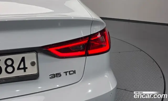 Audi A3 2015 2.0 автомат (гидро), миниатюра 8