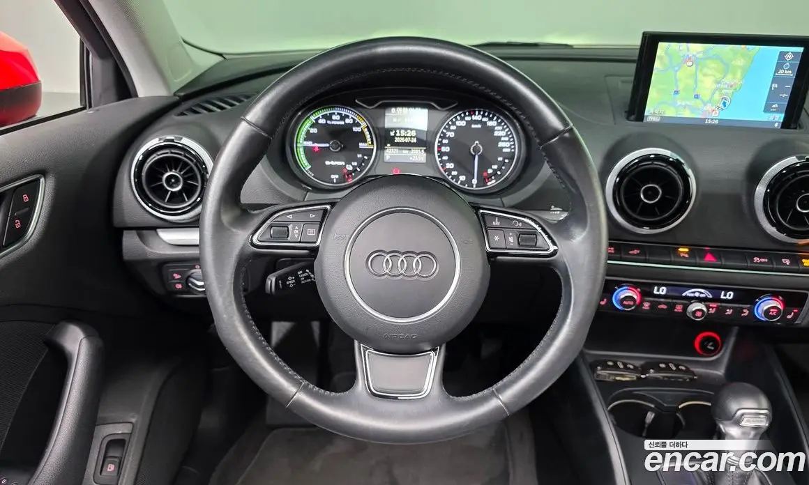 Audi A3 2016 1.4 автомат (гидро), фото 13