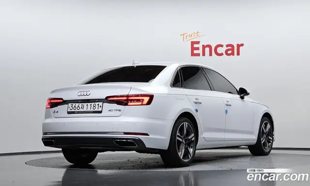 Audi A4 2019 2.0 автомат (гидро), миниатюра 2