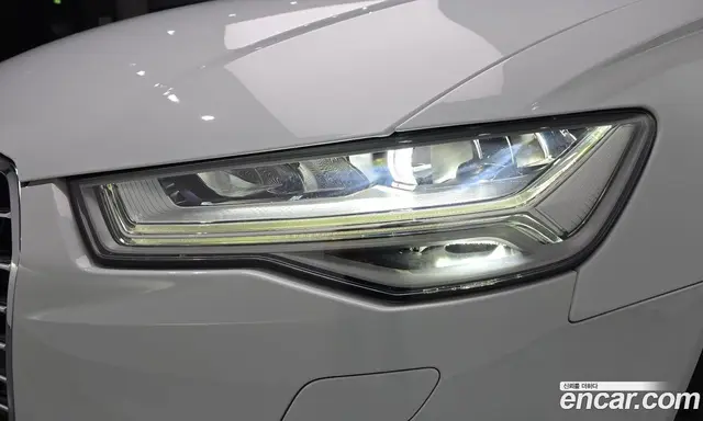 Audi A6 2018 2.0 автомат (гидро), миниатюра 8