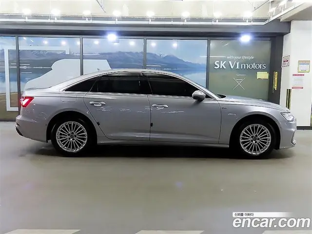 Audi A6 2020 2.0 автомат (гидро), миниатюра 3