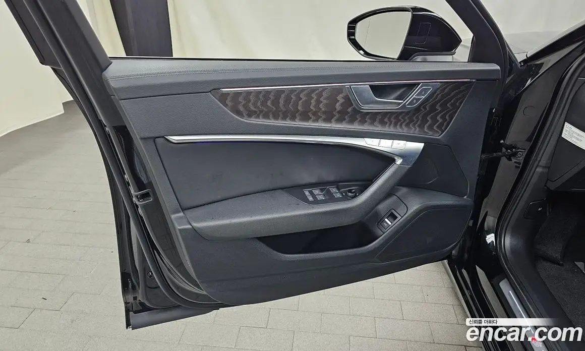 Audi A6 2021 2.0 автомат (гидро), фото 14