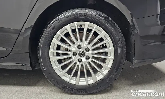 Audi A6 2021 2.0 автомат (гидро), миниатюра 7