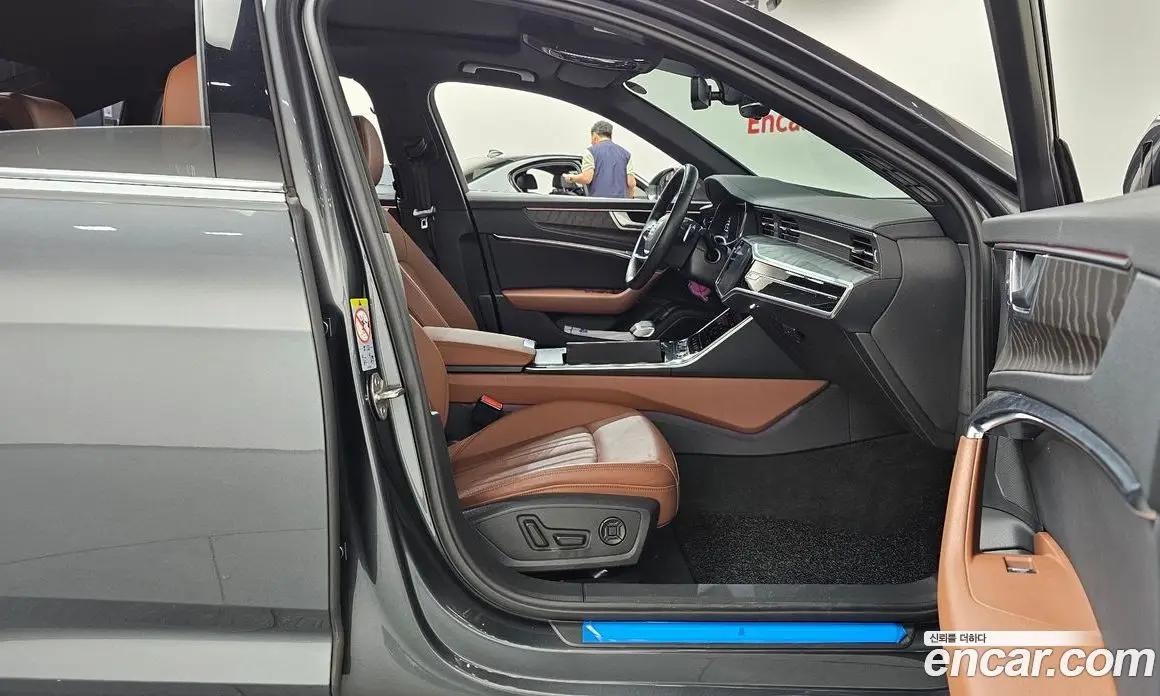Audi A6 2022 2.0 автомат (гидро), фото 11