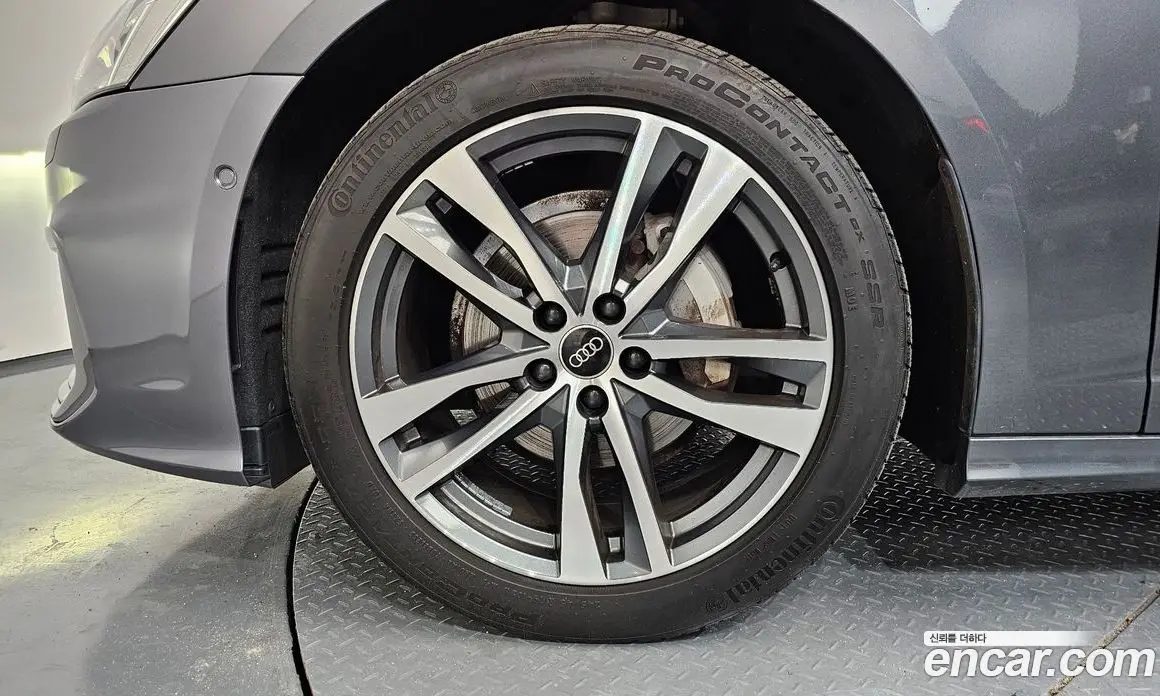 Audi A6 2022 2.0 автомат (гидро), фото 5