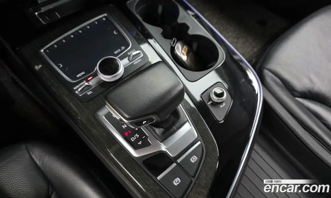 Audi Q7 2016 3.0 автомат (гидро), фото 9