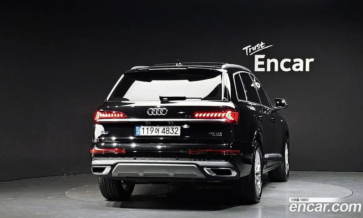 Audi Q7 2022 3.0 автомат (гидро), фото 3