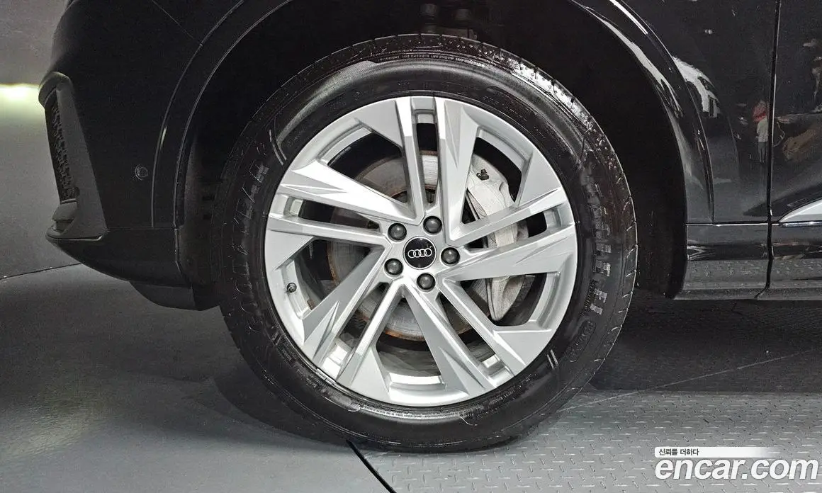 Audi Q7 2022 3.0 автомат (гидро), фото 4