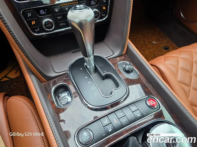 Bentley Continental 2016 4.0 автомат (гидро), миниатюра 11