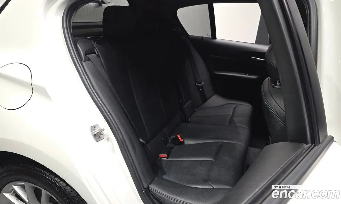 BMW 1 серия 2015 2.0 автомат (гидро), фото 17