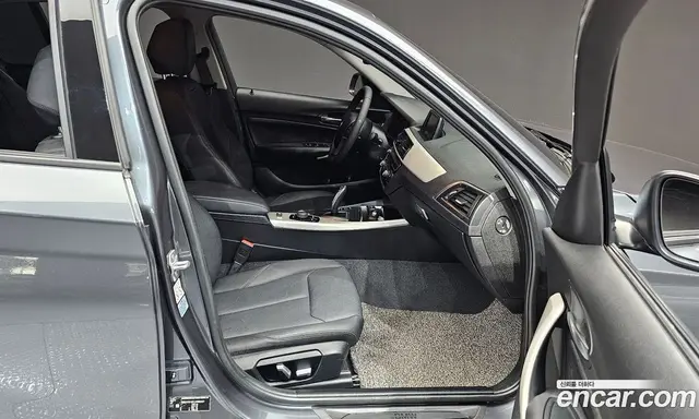 BMW 1 серия 2018 2.0 автомат (гидро), миниатюра 12