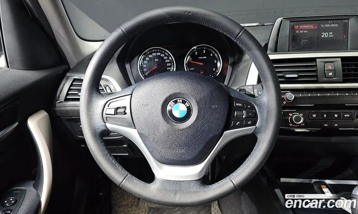 BMW 1 серия 2018 2.0 автомат (гидро), фото 15 BMW 1 серия 2018 2.0 автомат (гидро), фото 15