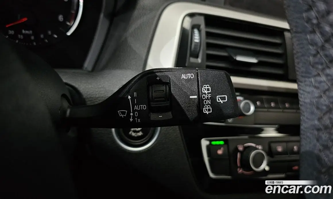 BMW 1 серия 2018 2.0 автомат (гидро), фото 16 BMW 1 серия 2018 2.0 автомат (гидро), фото 16