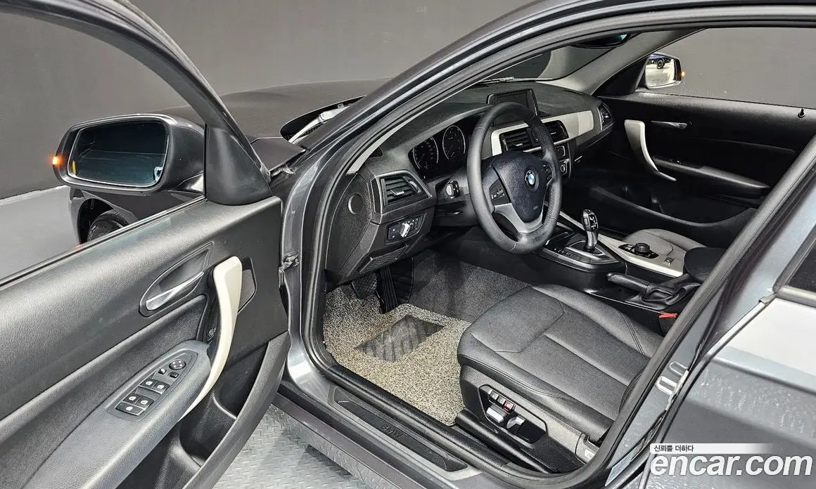 BMW 1 серия 2018 2.0 автомат (гидро), фото 10 BMW 1 серия 2018 2.0 автомат (гидро), фото 10