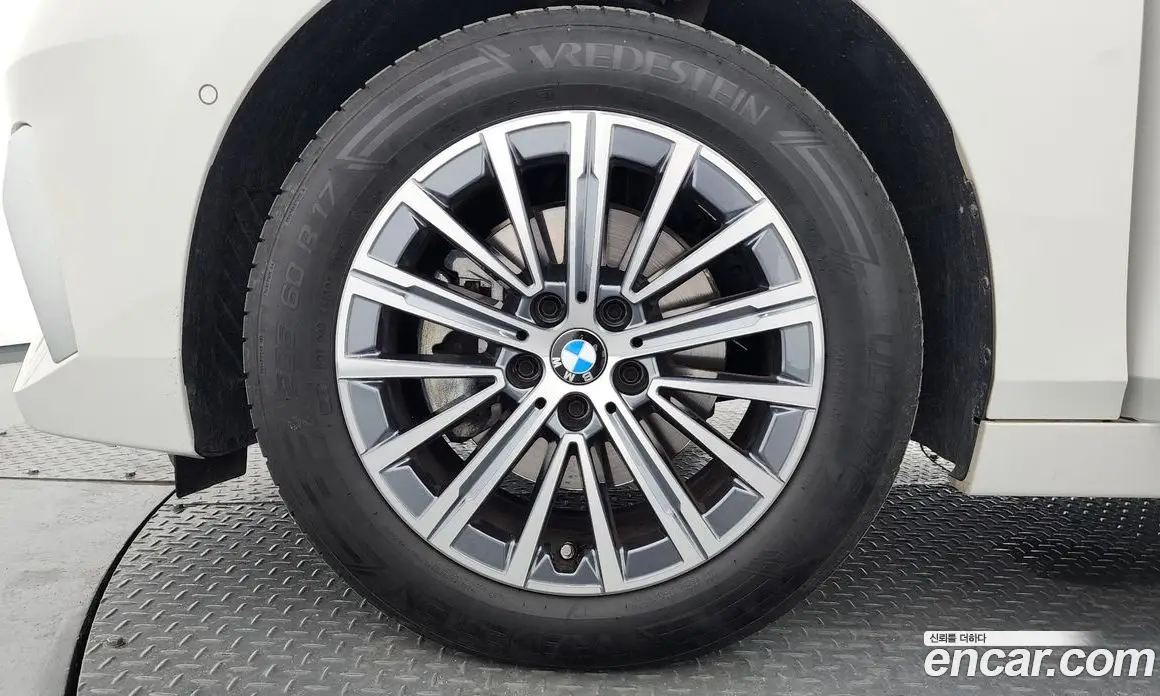 BMW 2 серия 2025 2.0 автомат (гидро), фото 5