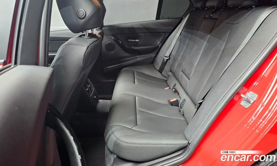 BMW 3 серия 2018 2.0 автомат (гидро), фото 18