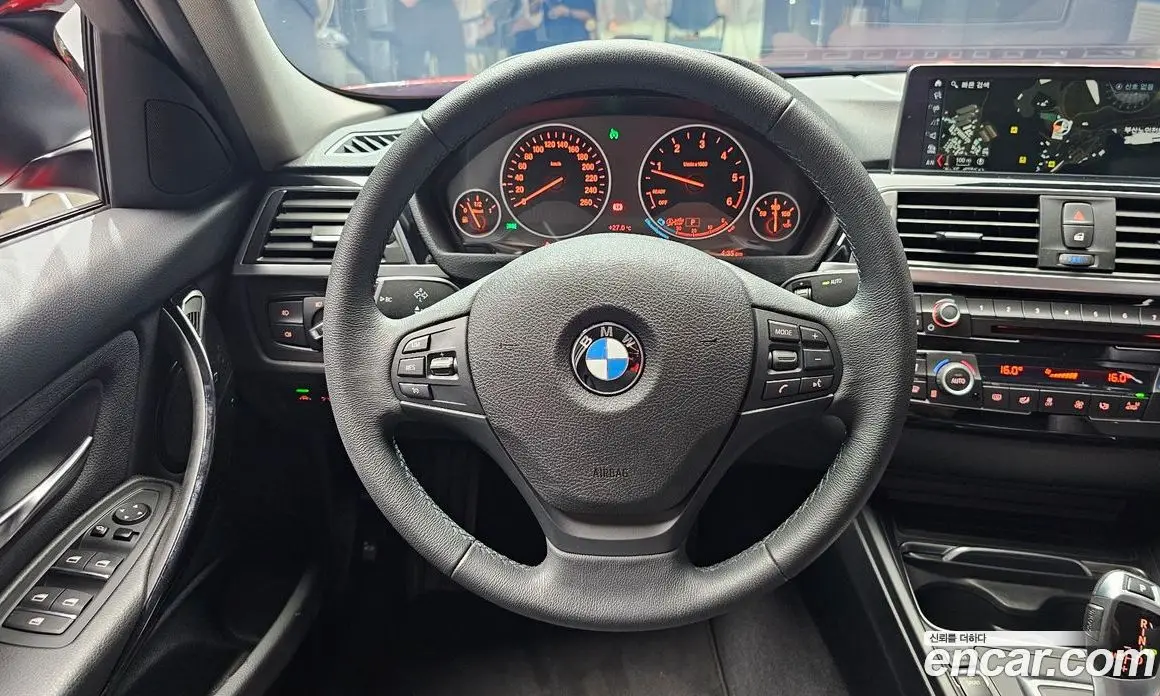 BMW 3 серия 2018 2.0 автомат (гидро), фото 19