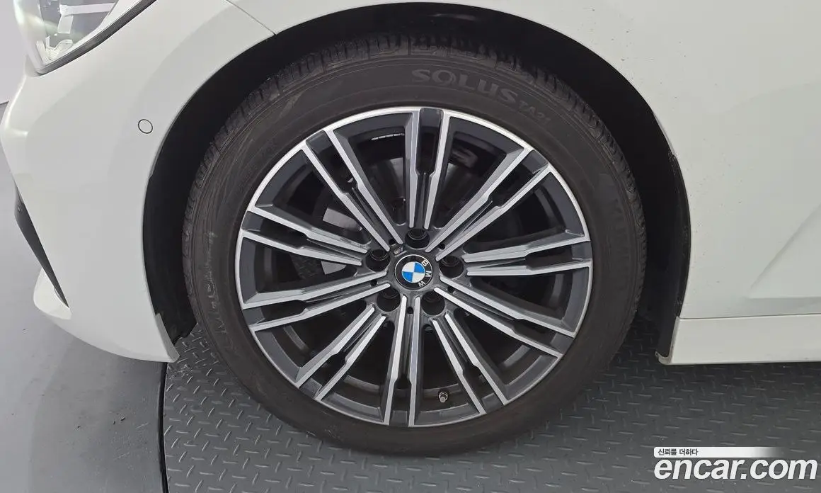 BMW 3 серия 2021 2.0 автомат (гидро), фото 5