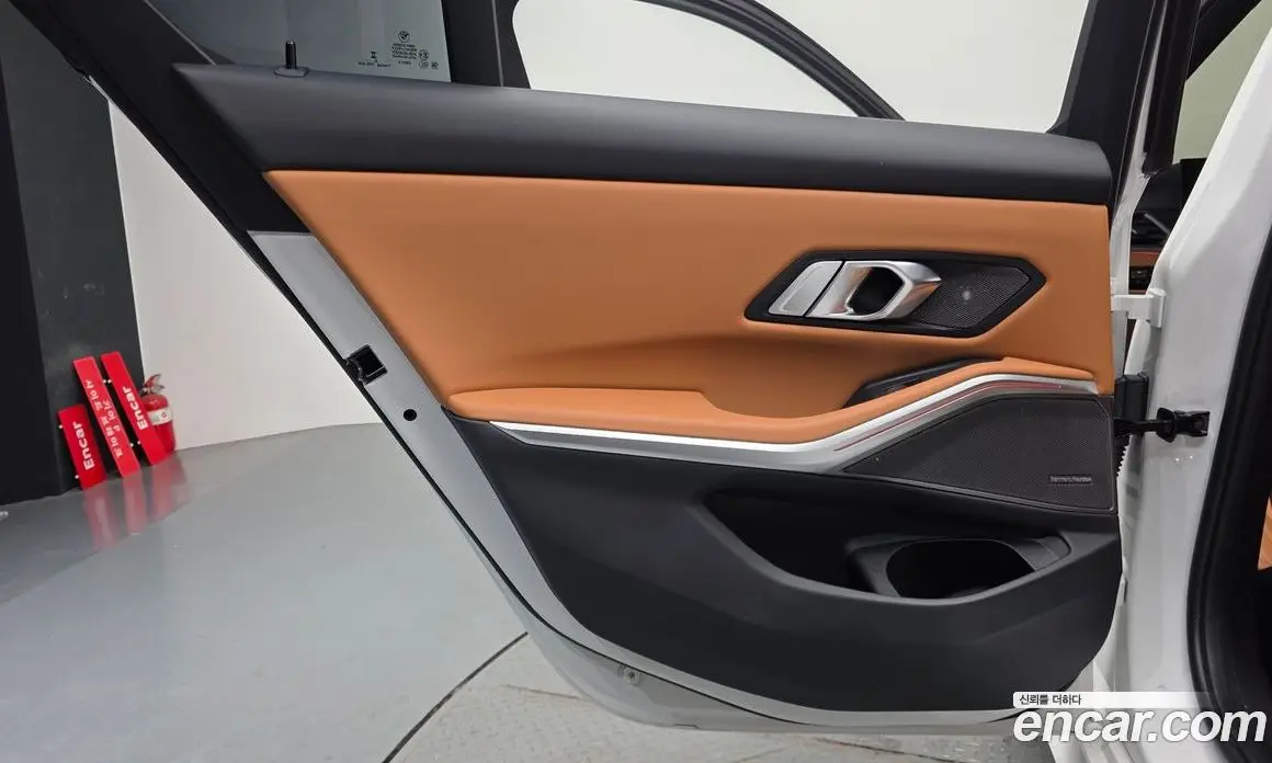 BMW 3 серия 2023 2.0 автомат (гидро), фото 14