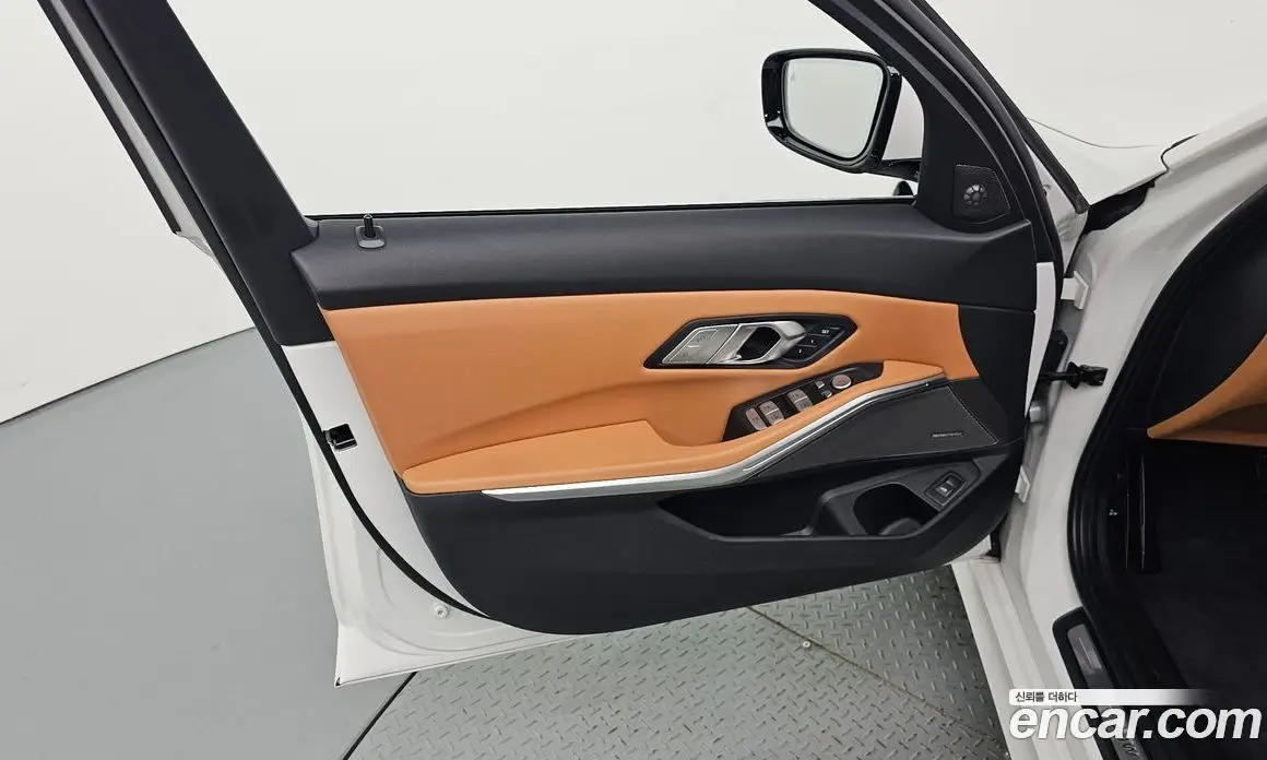 BMW 3 серия 2023 2.0 автомат (гидро), фото 14