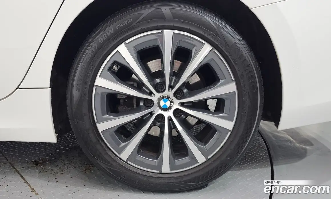 BMW 3 серия 2023 2.0 автомат (гидро), фото 7