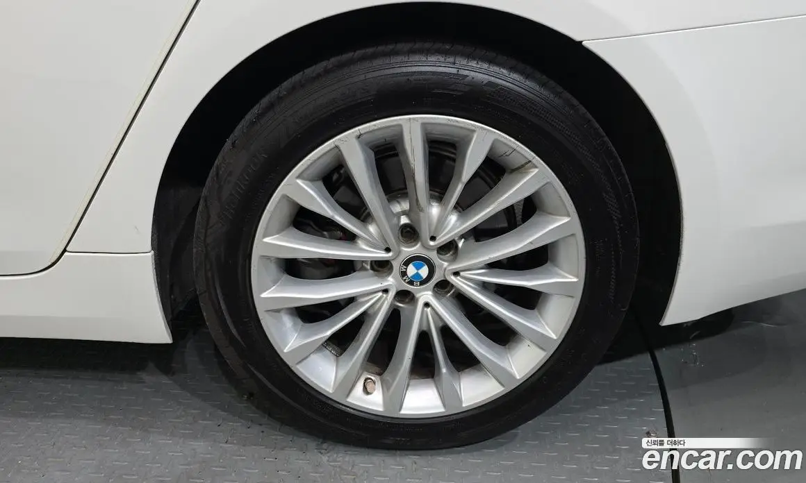 BMW 5 серия 2019 2.0 автомат (гидро), фото 7