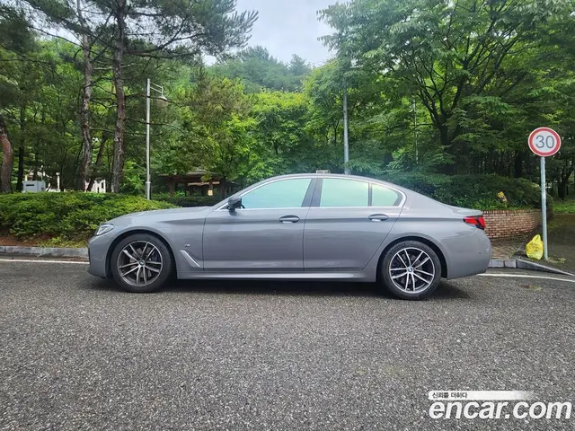BMW 5 серия 2022 2.0 автомат (гидро), миниатюра 11