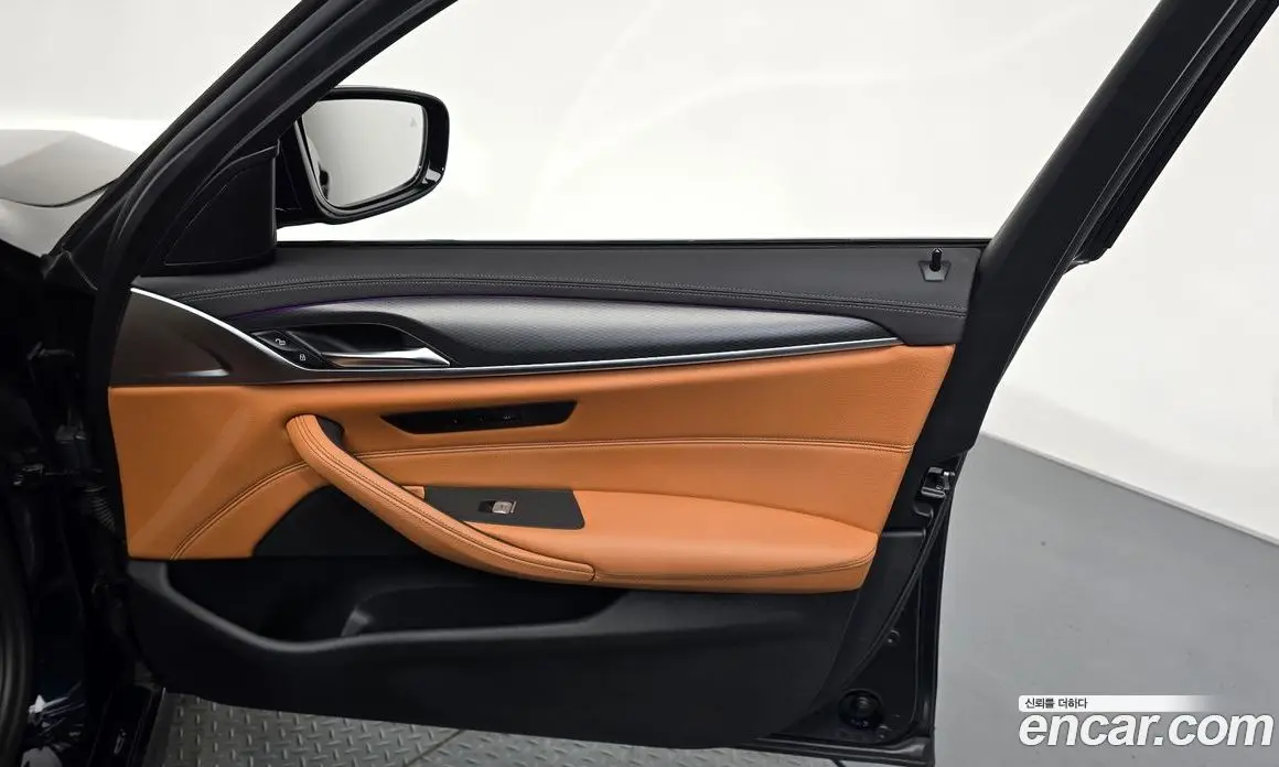 BMW 5 серия 2023 2.0 автомат (гидро), фото 14