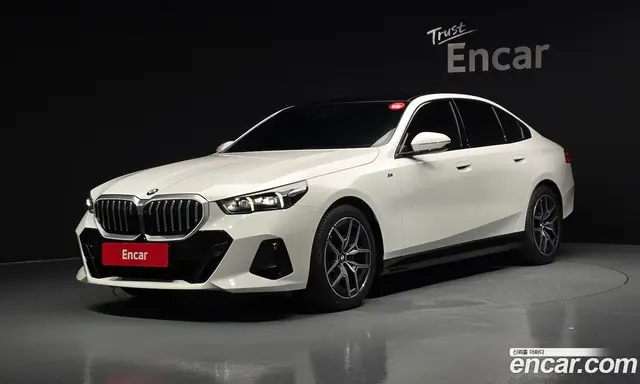 BMW 5 серия 2025 2.0 автомат (гидро), миниатюра 1
